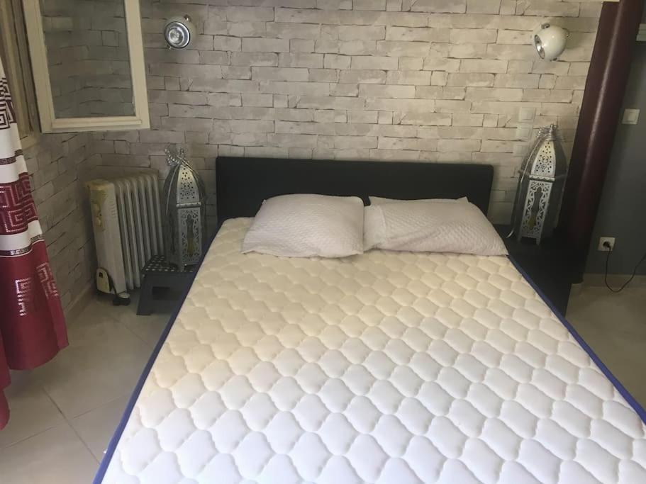 Studio Ideal Pour Deux Voyageurs Sur Marseille Eksteriør billede