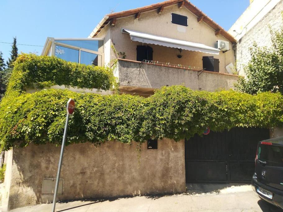 Studio Ideal Pour Deux Voyageurs Sur Marseille Eksteriør billede