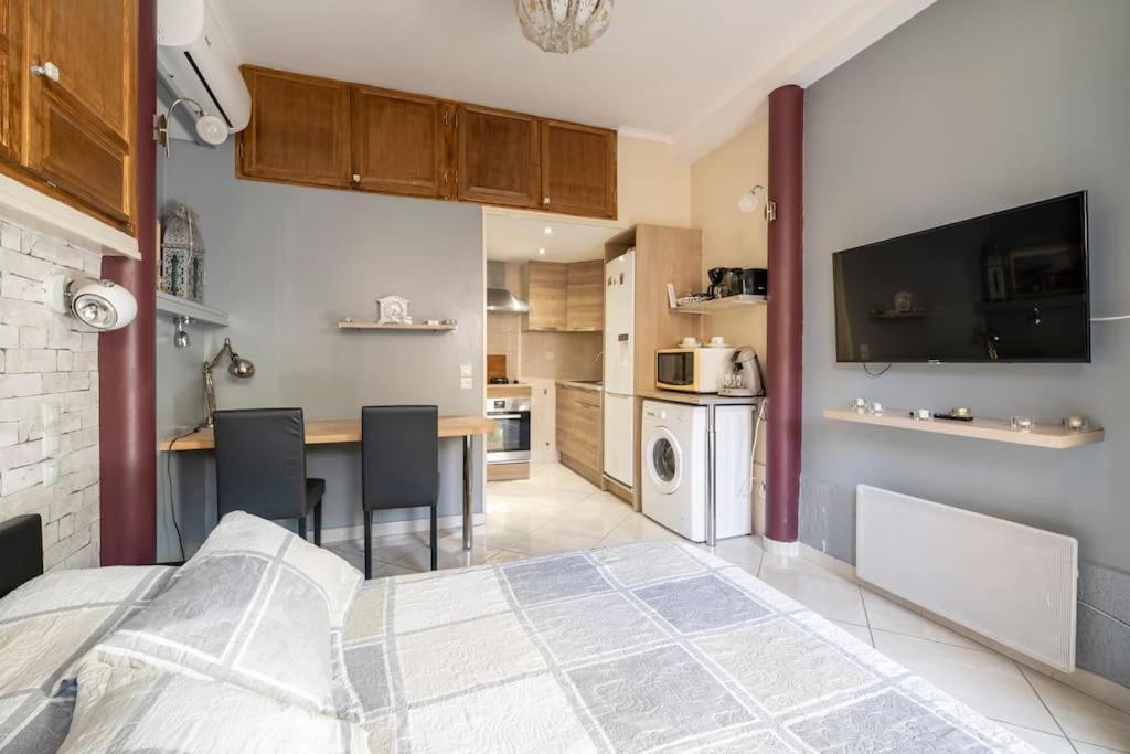 Studio Ideal Pour Deux Voyageurs Sur Marseille Eksteriør billede